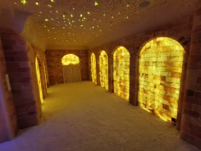 Grota Solna Legnica - Bursztynowa Komnata